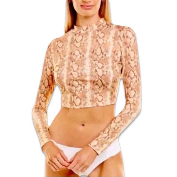 NWT Vitamin A Remy Rashgaurd Top - Picture 10 of 13